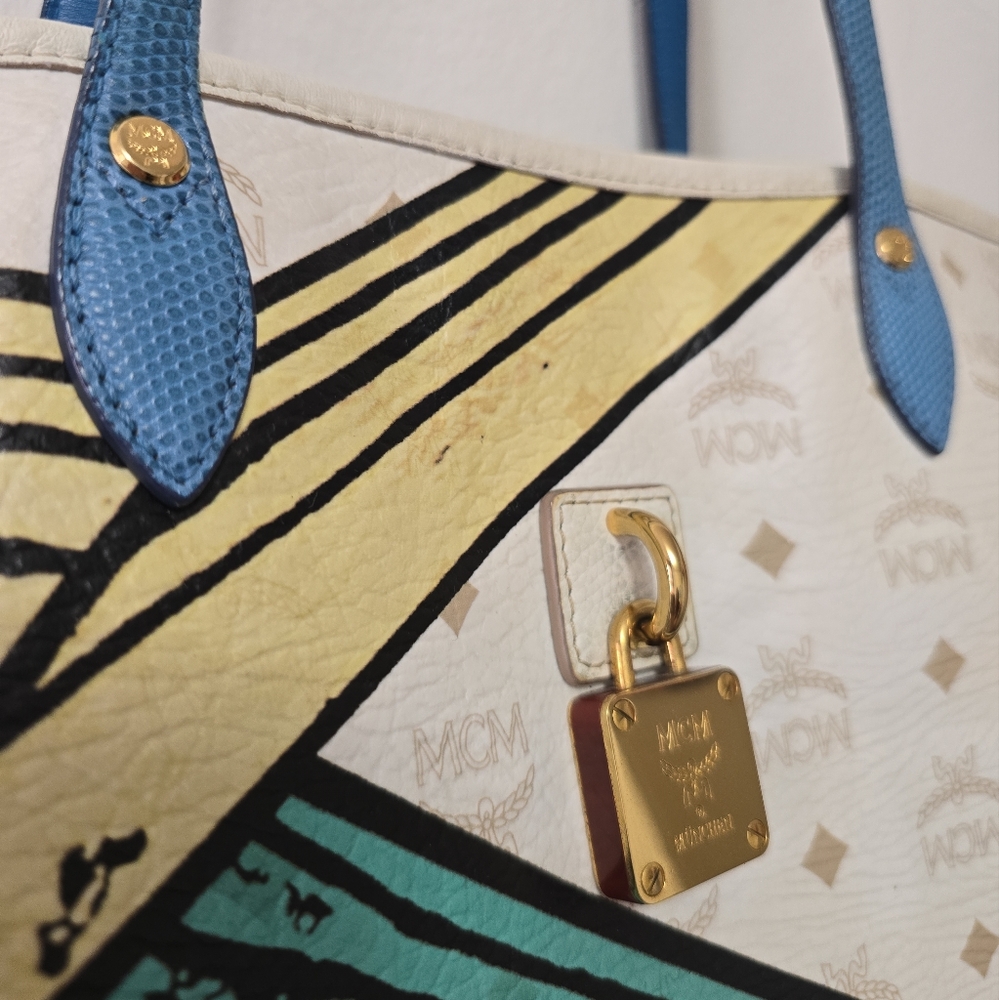 MCM limited Edition Richard Woods White and Teal Graphic Tote - Picture 7 of 10
